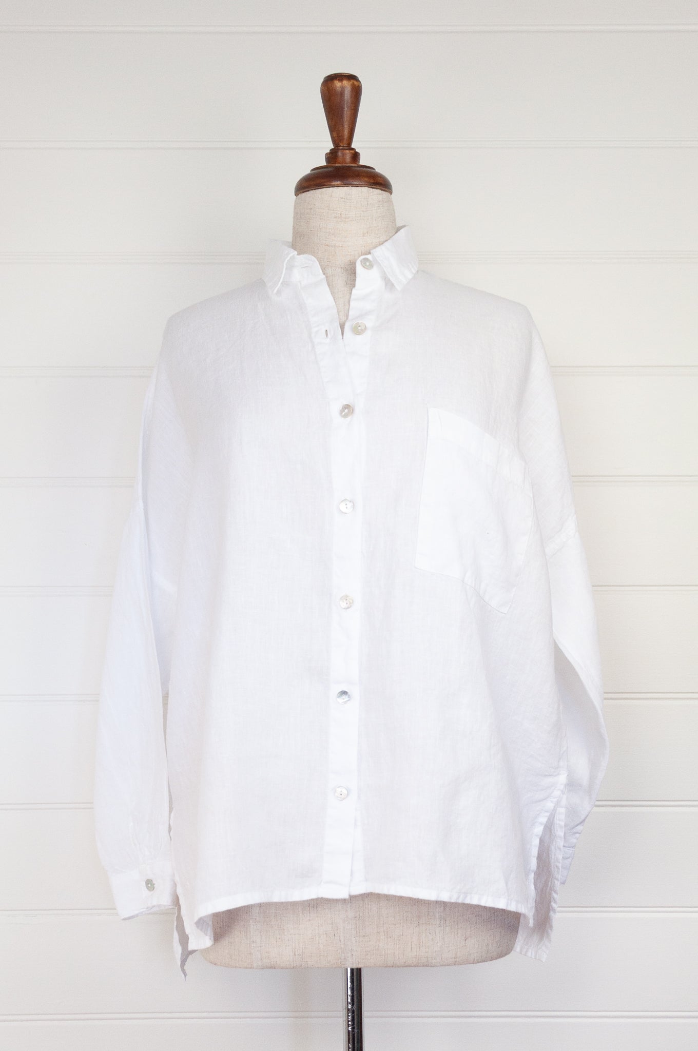Haris Cotton made in Greece pure linen white button up long sleeve shirt.