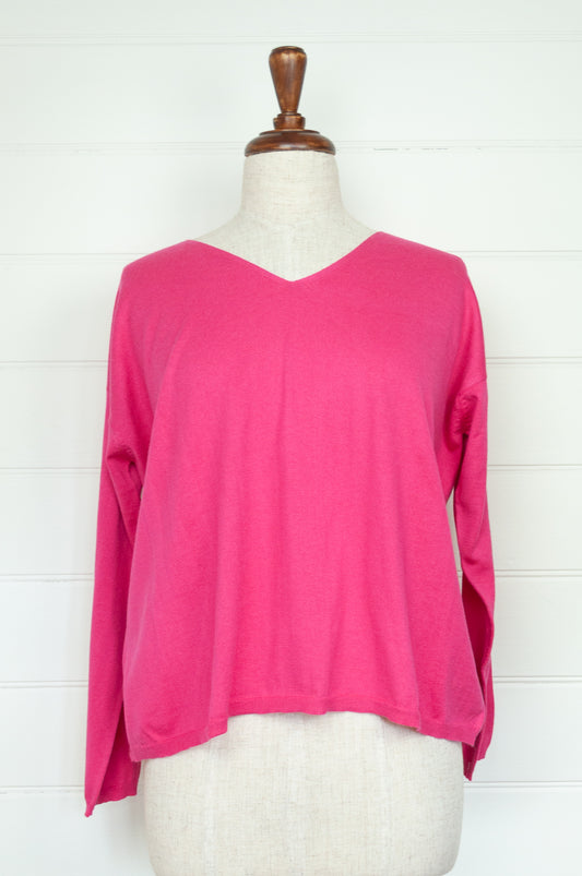 One size V-neck slouchy cashmere cotton summer sweater in bright rose pink.