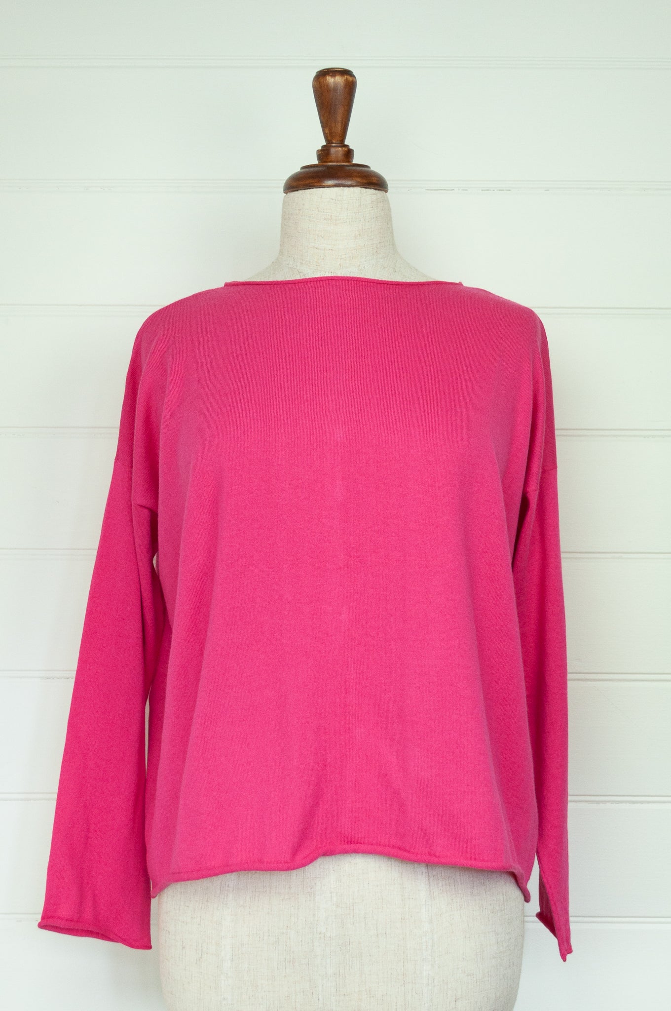 One size V-neck slouchy cashmere cotton summer reversible cardigan in bright rose pink.