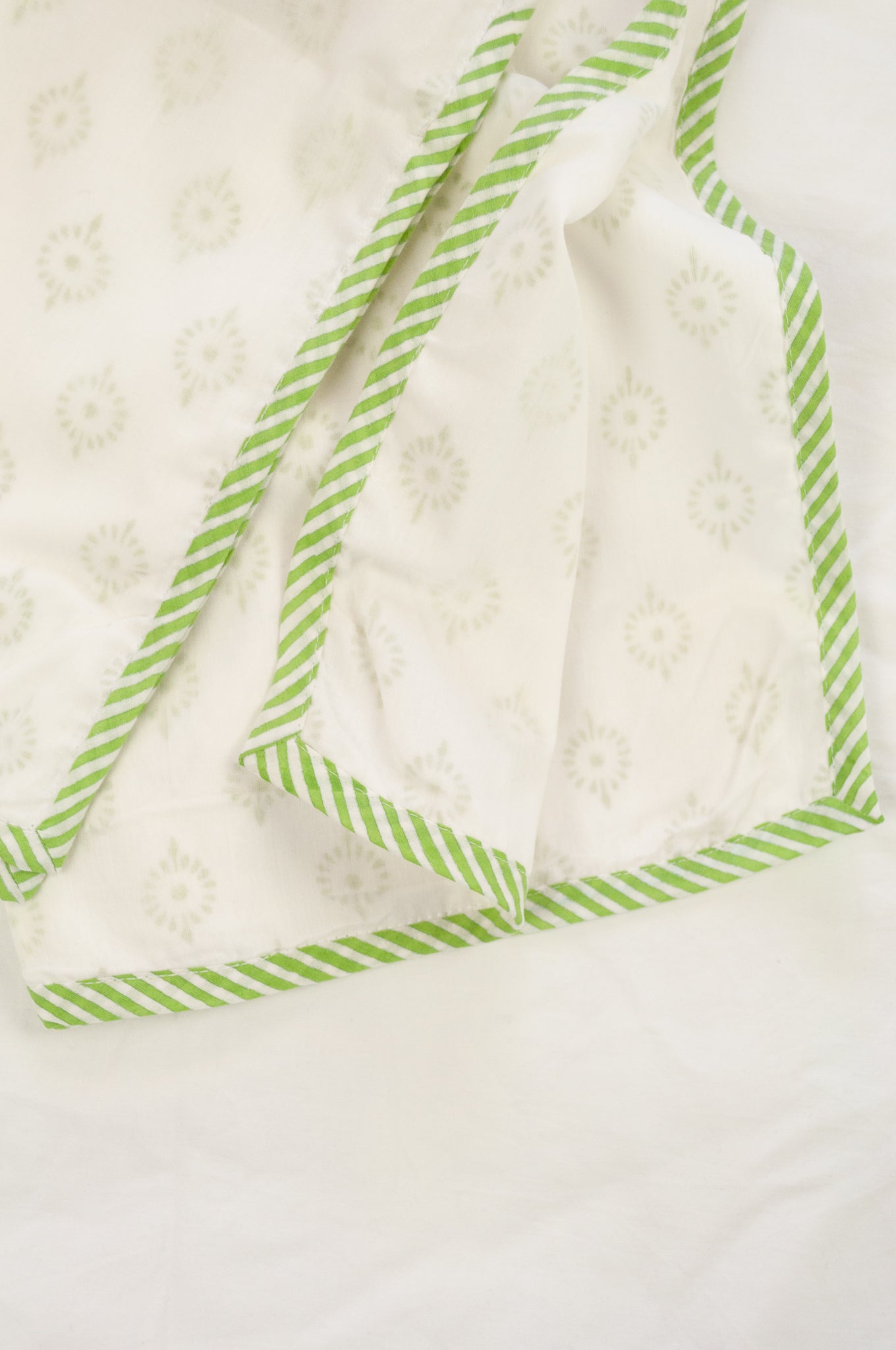 Baby Dohar - Lime starburst (bassinet size)
