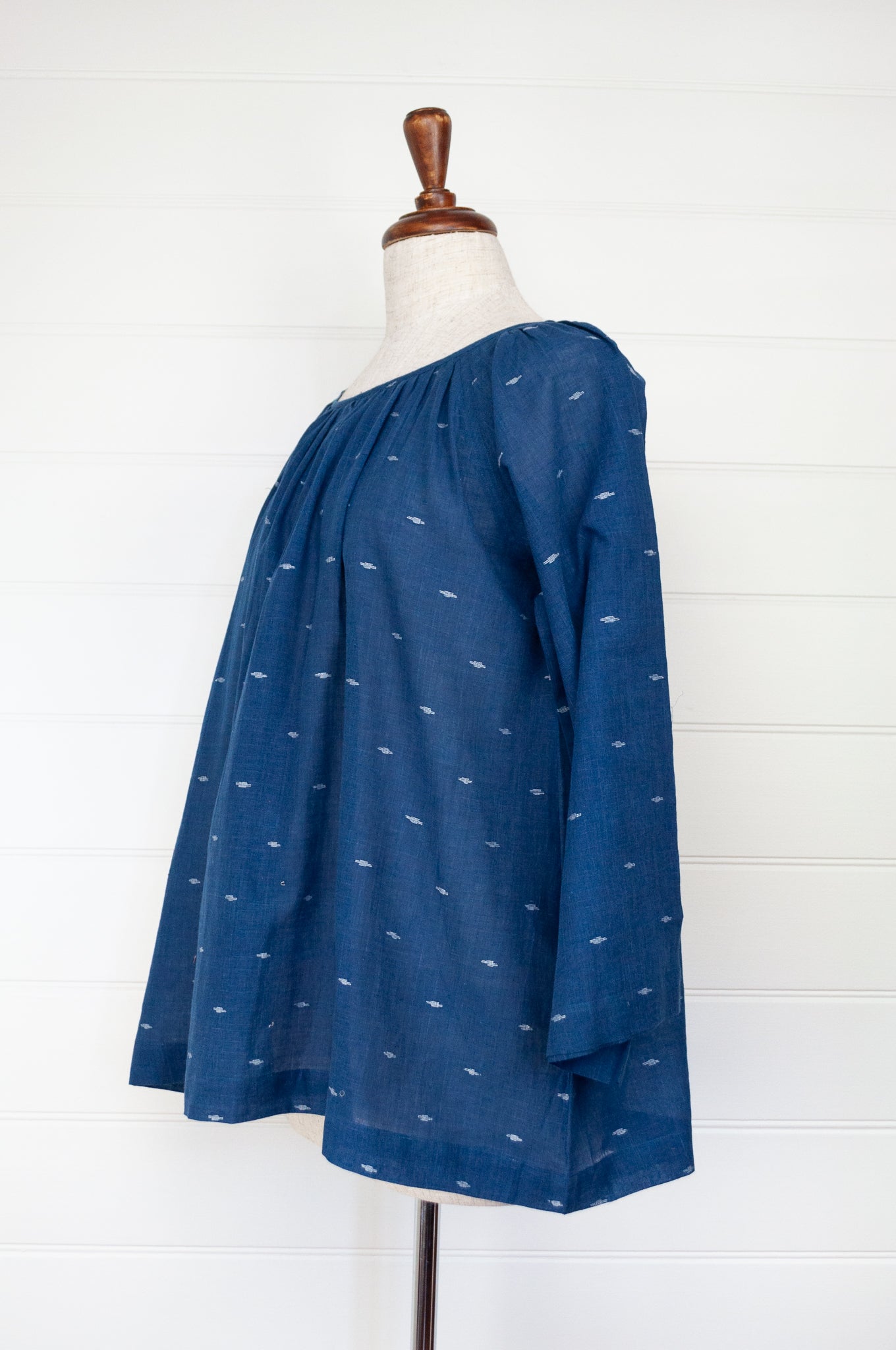 Juniper Hearth Yuka top, Japanese style smock top in handloom handwoven indigo dyed jamdani cotton, gathered neck, long sleeve, loose fitting one size smock.
