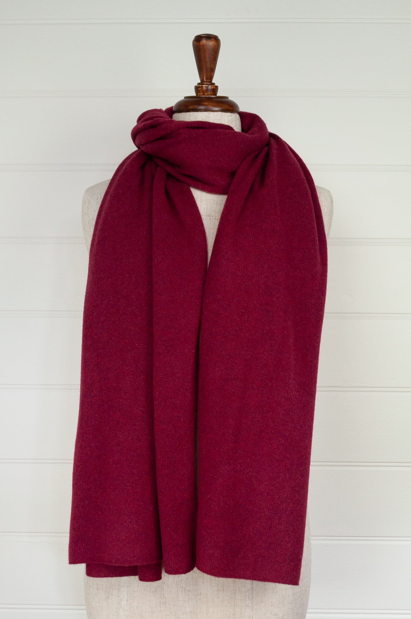 Juniper Hearth pure cashmere scarf in crimson red.