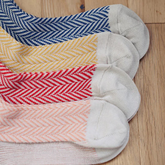 Memeri giza cotton herringbone socks.