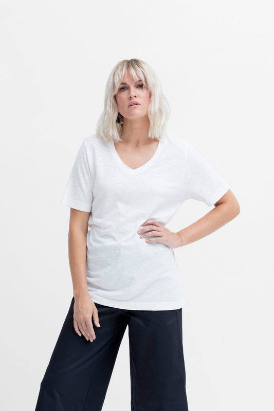 Elk the Label Ranell tshirt in hemp cotton blend, in optic white.