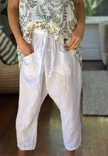 Load image into Gallery viewer, Frockk Ruby linen pants - white