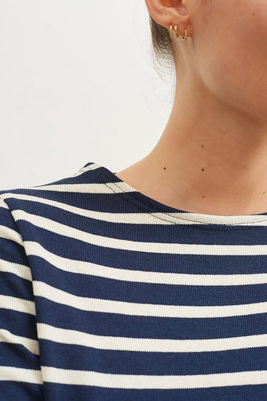 Saint James made in France carded cotton mariniere, ecru on navy, long sleeve feminine style. Meridame II.