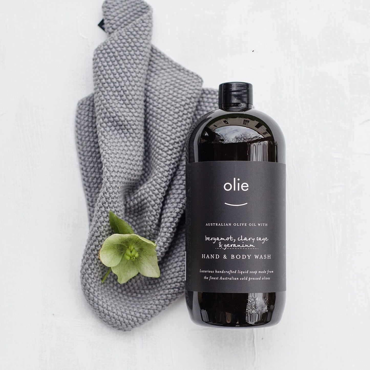 Olieve & Olie bergamot, clary sage and geranium organic olive oil hand and body wash.