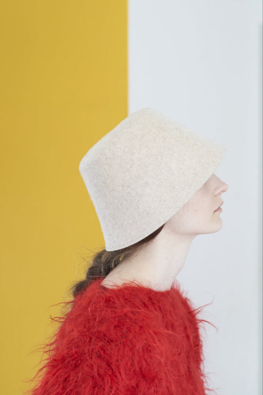 PCNQ Gora beige white felt bucket hat.