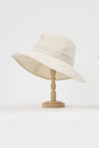 PCNQ made in Japan cotton sun hat Ruy in ivory cream.