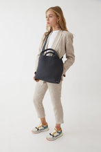 Load image into Gallery viewer, Andreina Ciudad handwoven cross body bag handbag in charcoal.