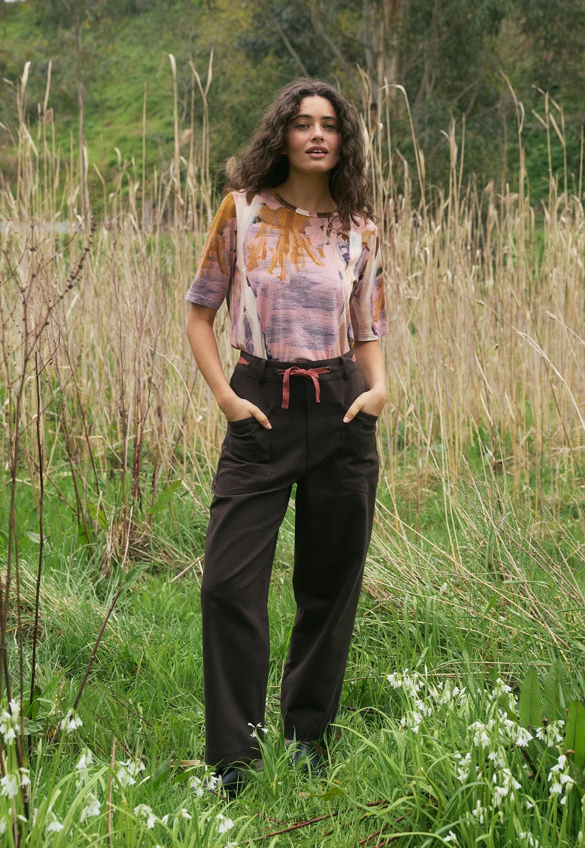 Nancybird Sera cotton linen blend brown pants, Grace tee.