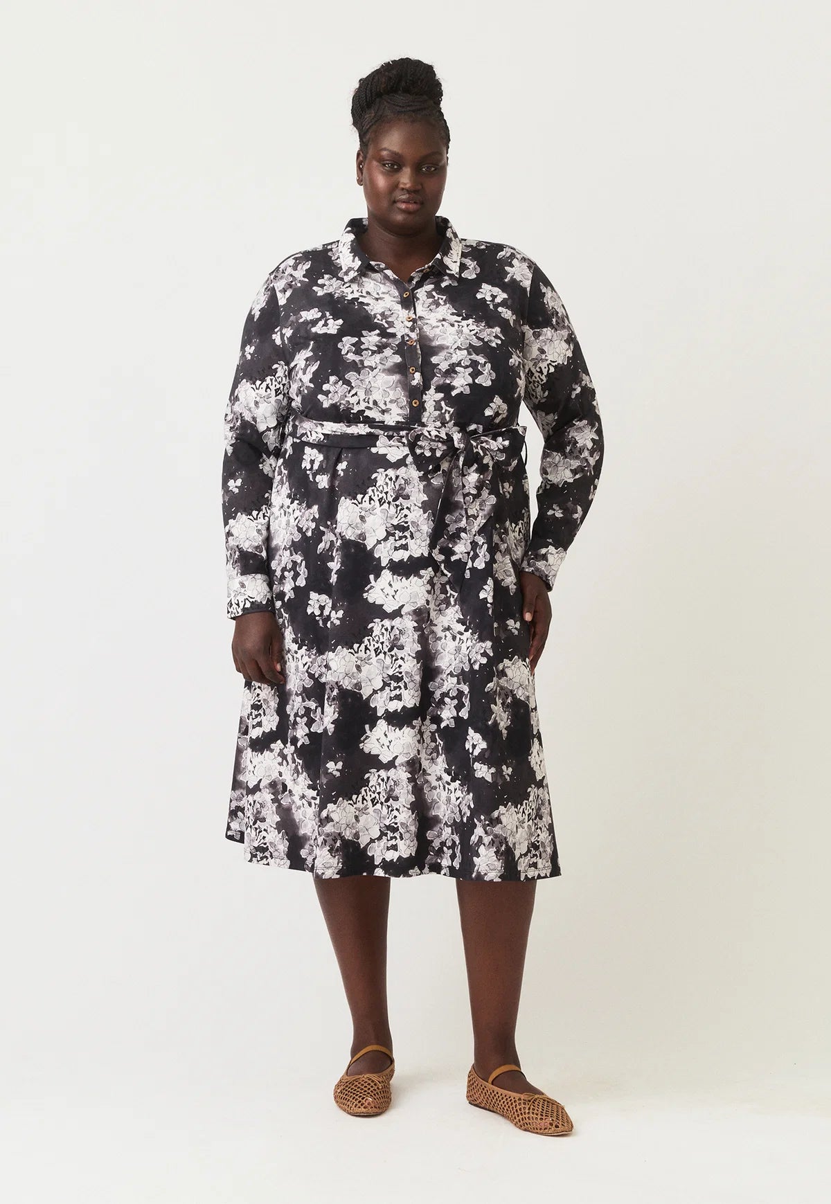 Nancybird Mera cotton shirt dress in hydrangea greyscale floral print.