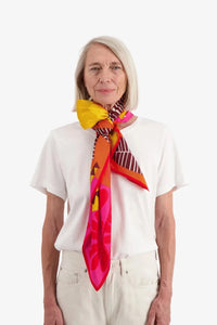 Inoui Editions silk modal carre square scarf Mangrove in pink.