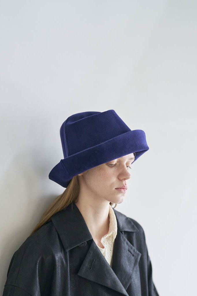 PCNQ Waku pure rabbit wool felt hat in navy.