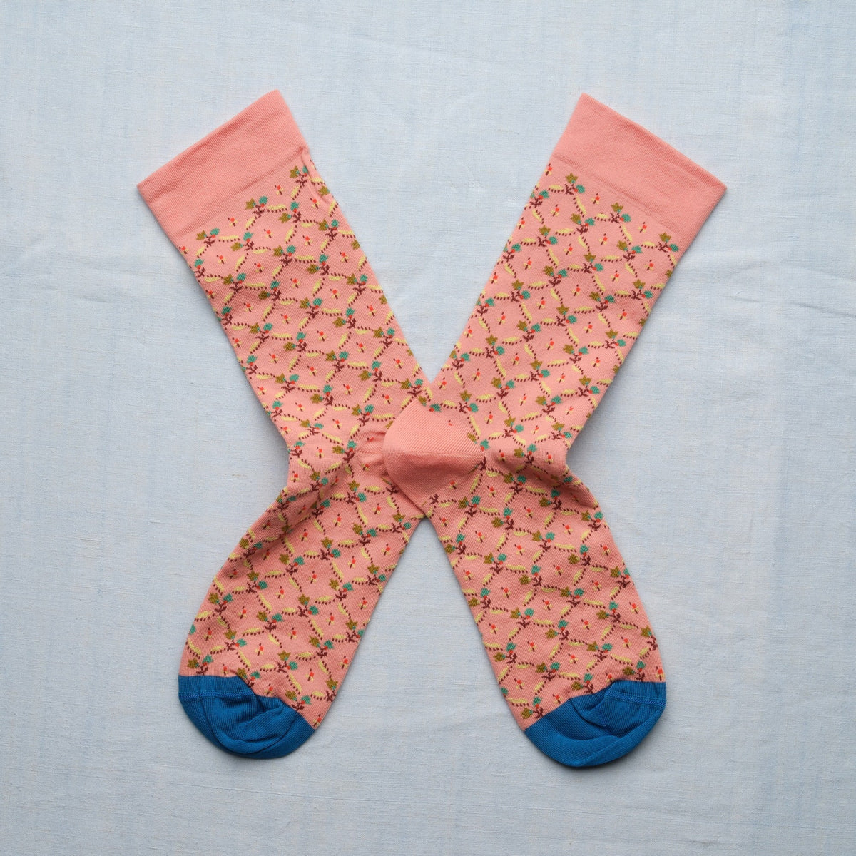 Bonne Maison Toile de Jouy powder pink floral trellis design on cotton socks.