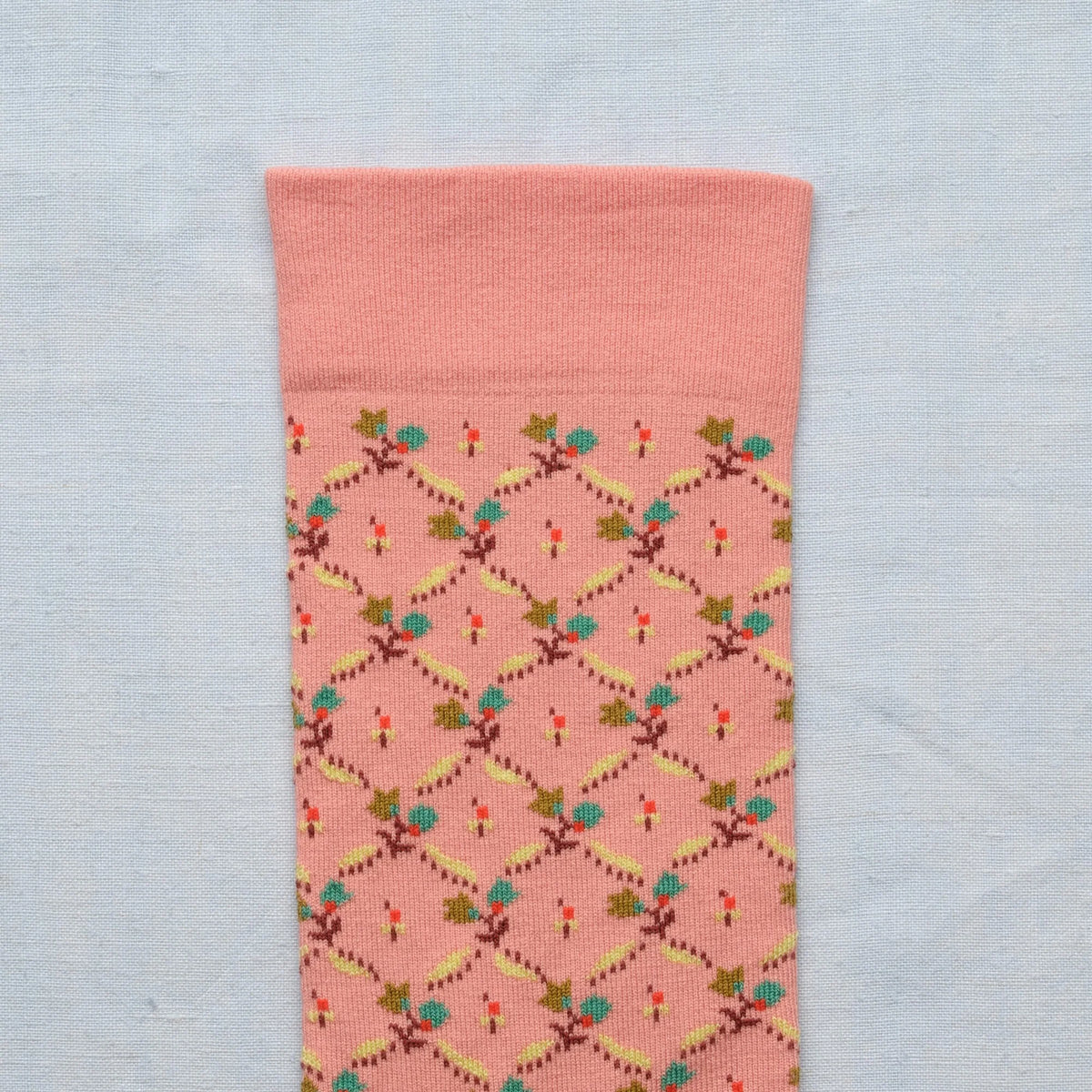 Bonne Maison Toile de Jouy powder pink floral trellis design on cotton socks.