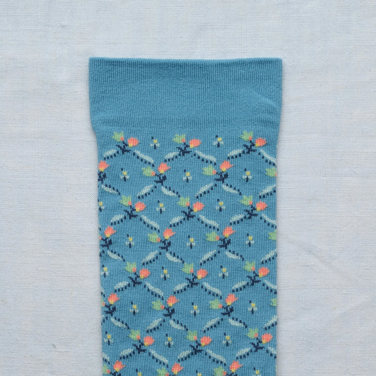 Bonne Maison cotton patterned socks Toile de Jouy in washed blue floral trellis.