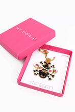 Load image into Gallery viewer, My Doris beaded flower bee keyring.