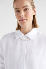 Load image into Gallery viewer, Elk classic white button up linen shirt, Cort, in cropped length.