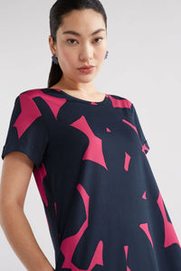 Elk organic cotton T-shirt Haki dress in navy and pink Tera print.