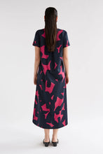 Load image into Gallery viewer, Elk organic cotton T-shirt Haki dress in navy and pink Tera print.