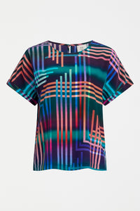 Elk Eryn short sleeved top in signature Ligheten print of colourful stripes.