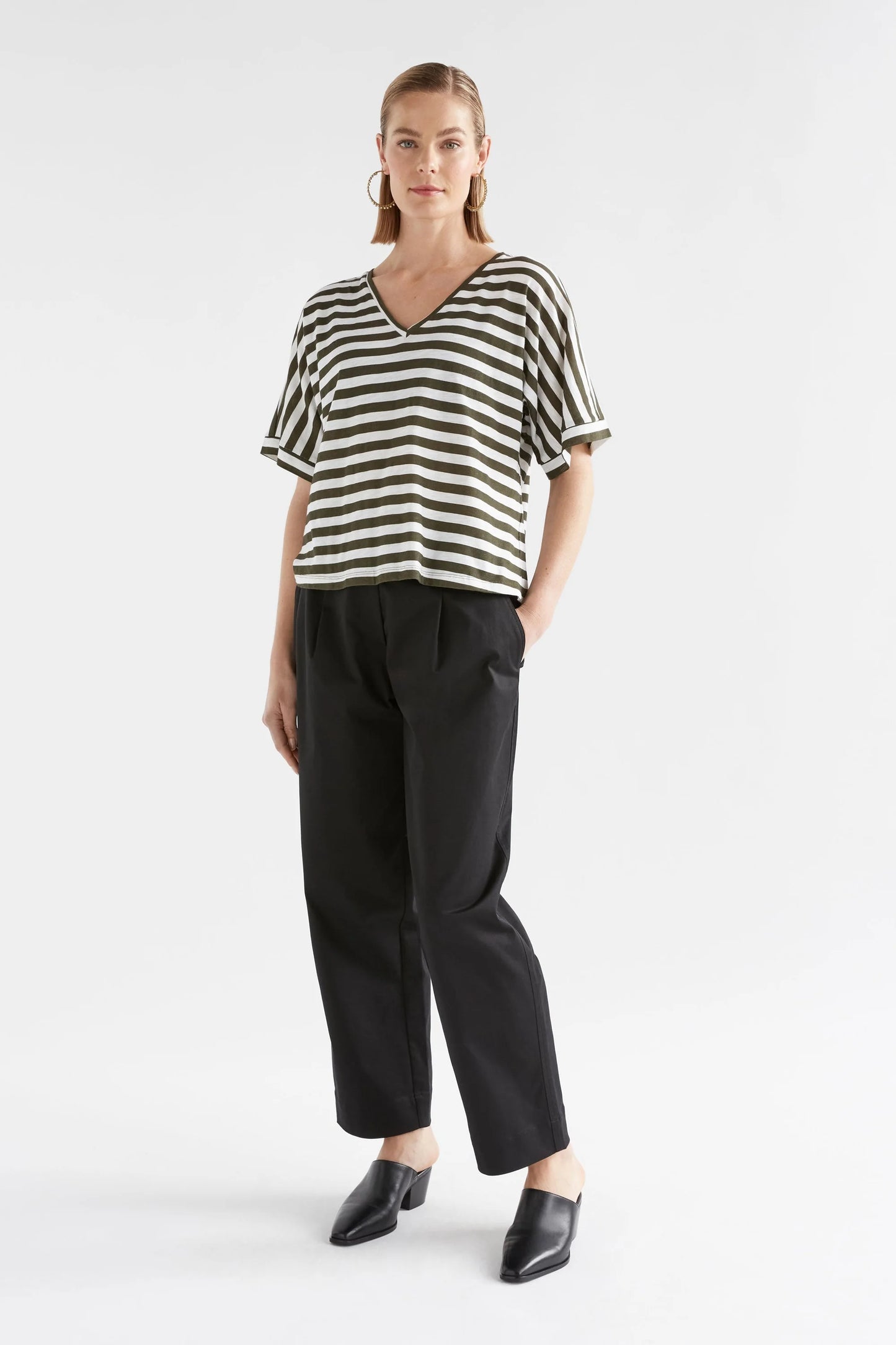 Elk v-neck Seter tee in olive and white stripe.