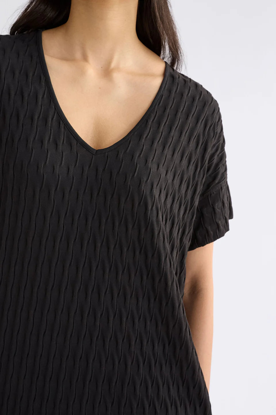 Elk Orta t-shirt dress organic cotton textured in black.