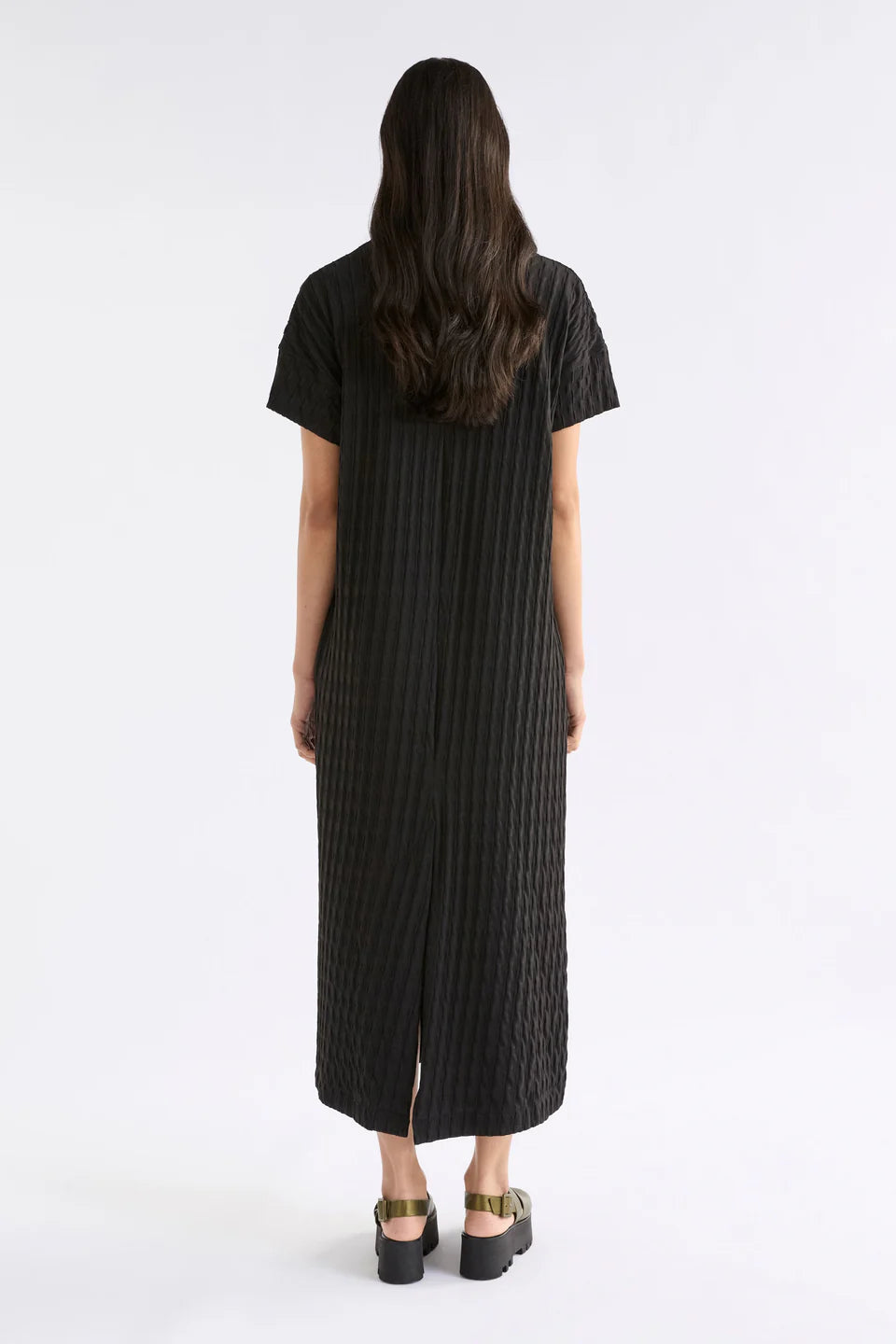 Elk Orta t-shirt dress organic cotton textured in black.