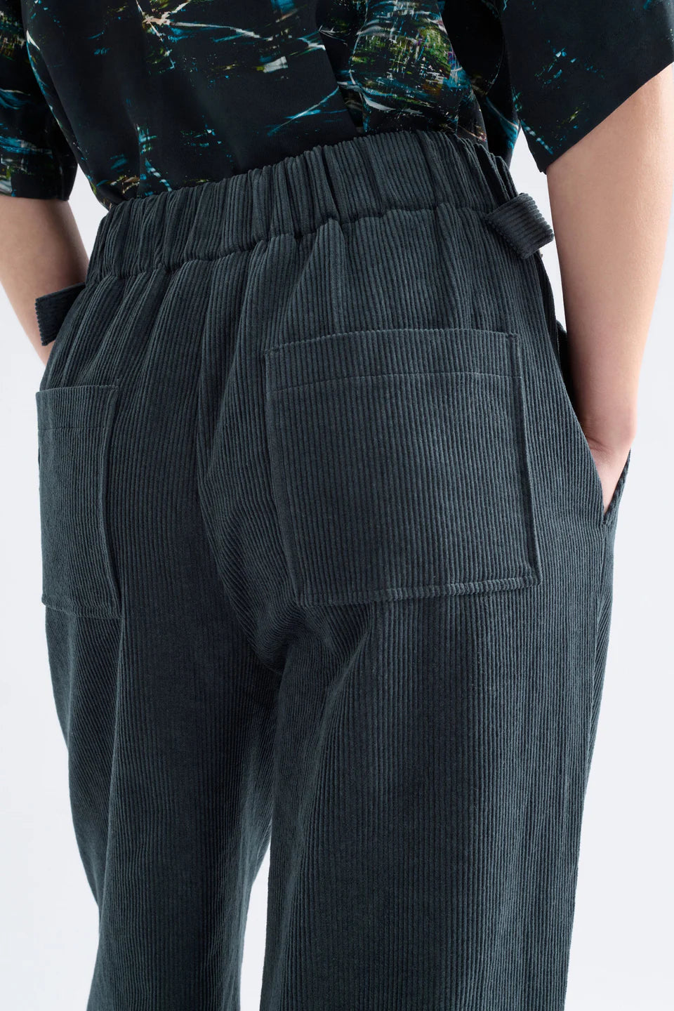 Elk Noemi corduroy straight leg pant organic cotton in Carbon dark blue grey.