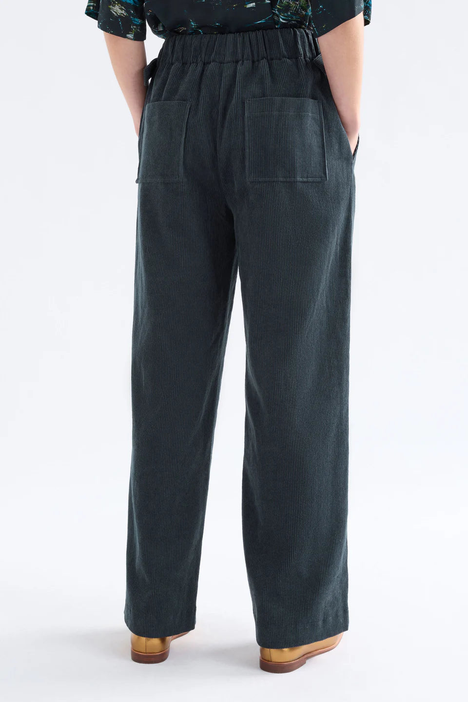 Elk Noemi corduroy straight leg pant organic cotton in Carbon dark blue grey.
