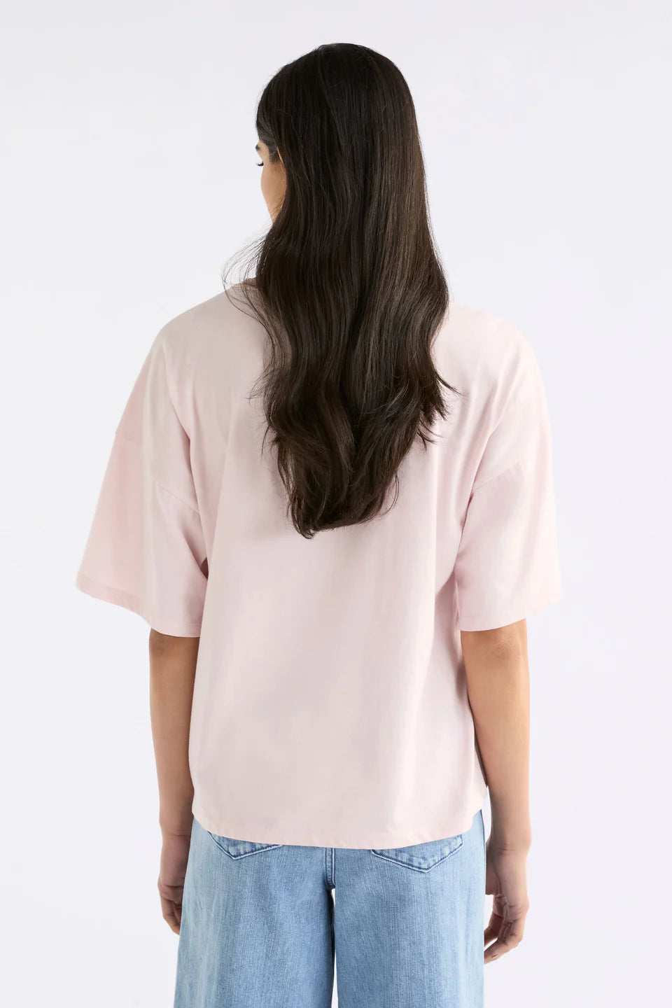 Elk Kovaa tee organic cotton in Mallow light pink.