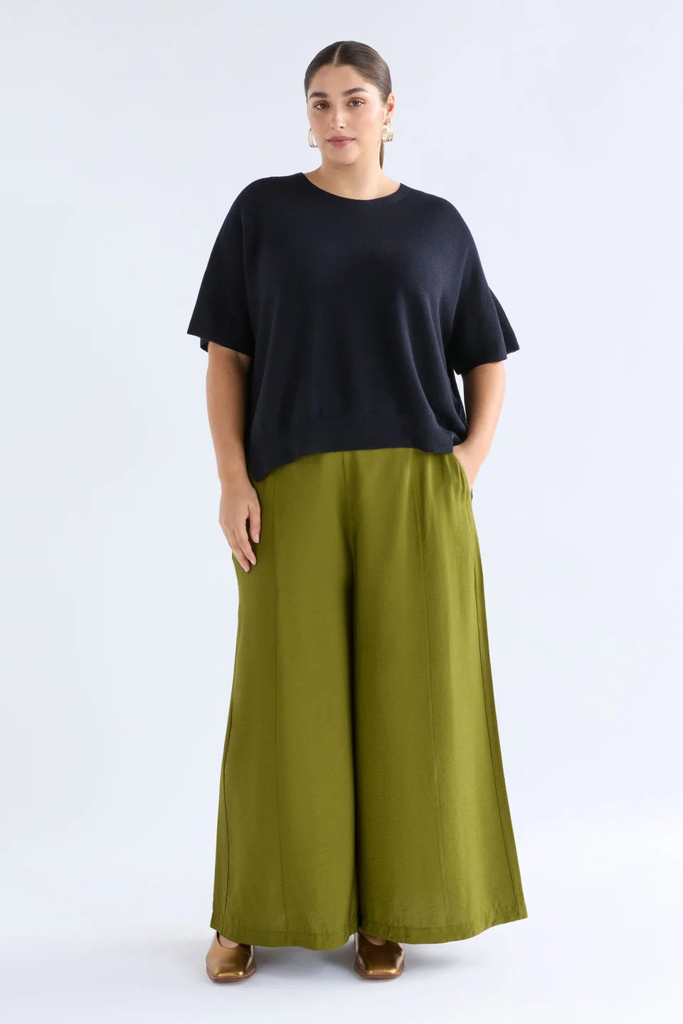 Elk Rema pants in moss green, viscose wide leg.