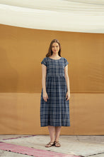 Load image into Gallery viewer, Dve Toshni dress - indigo check