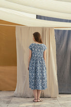 Load image into Gallery viewer, Dve Toshni linen dress - Aegean blue blockprint