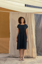 Load image into Gallery viewer, Dve Nayra dress - navy linen