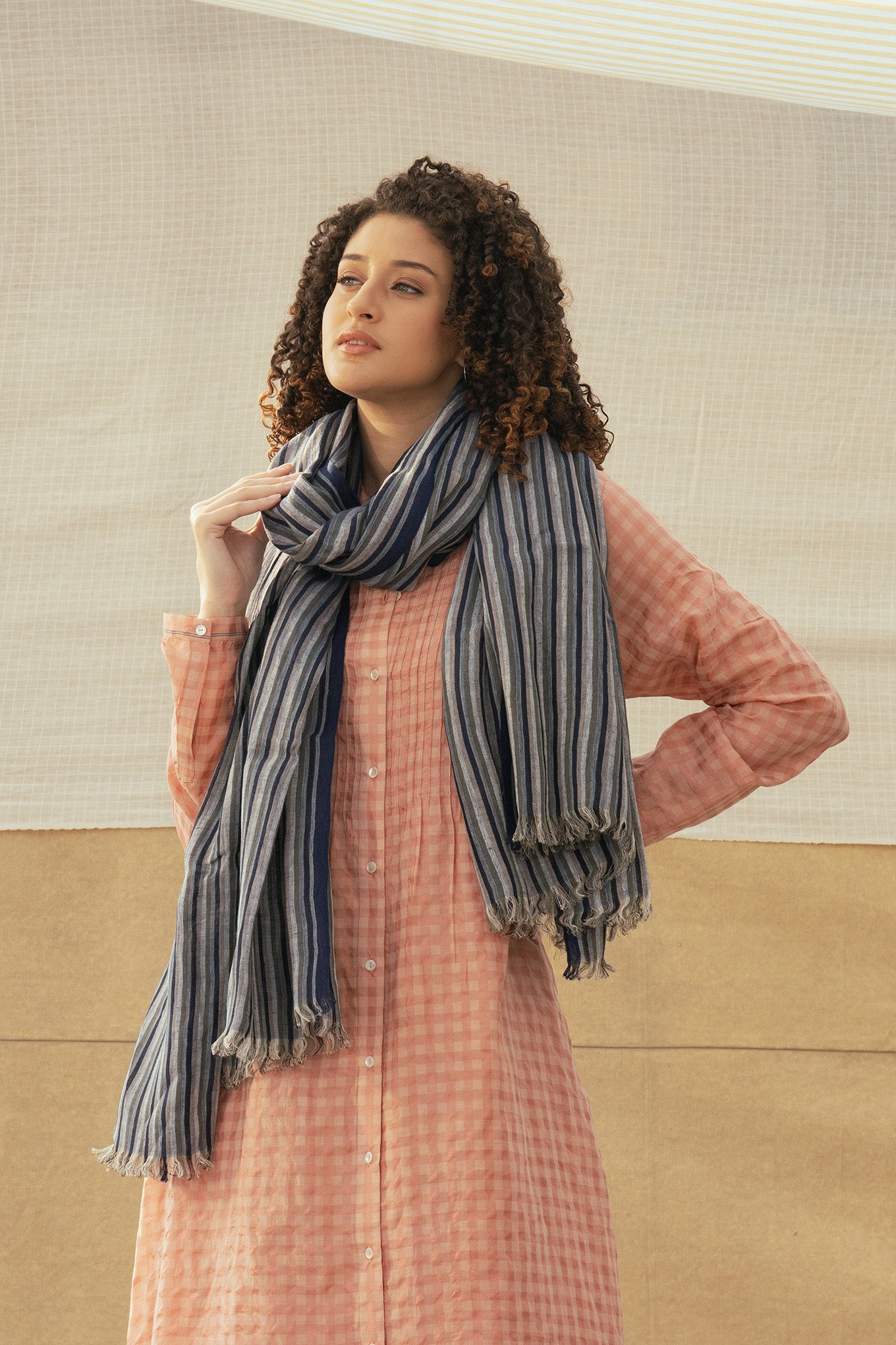 Dve linen scarf - navy stripe