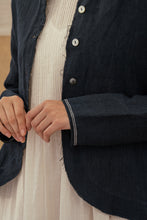 Load image into Gallery viewer, Dve Varuuni jacket - navy