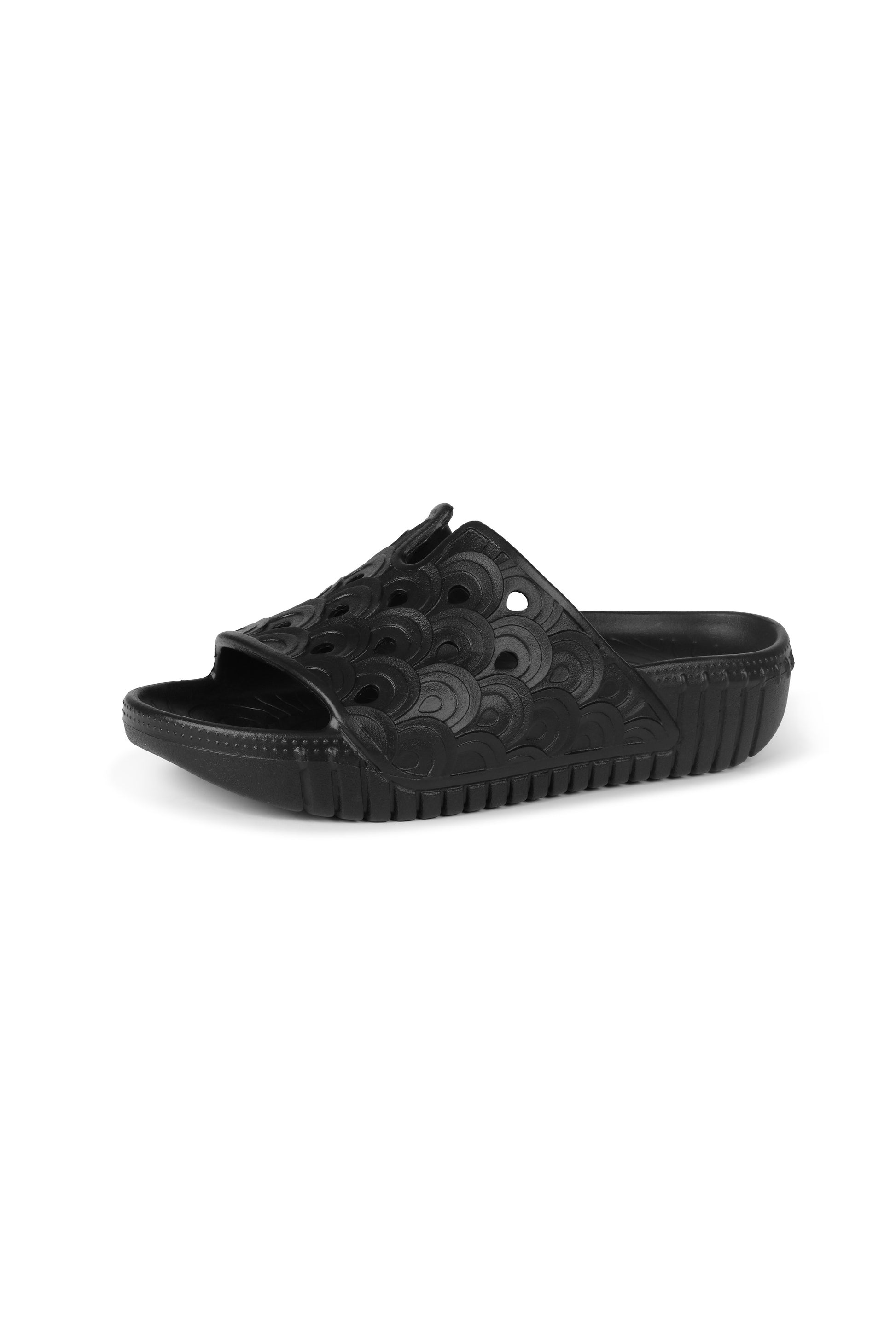 Ilse Jacobsen Birch EVA slide sandal in black.