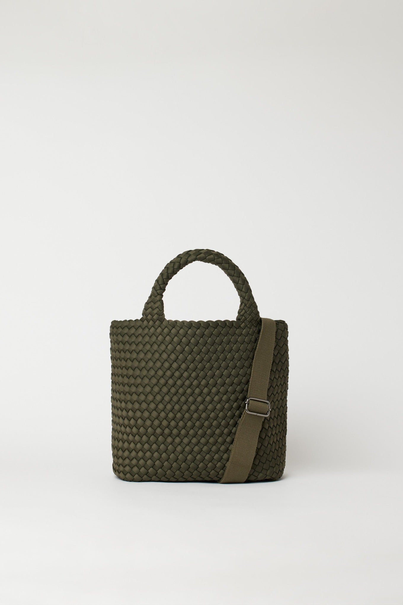 Andreina handwoven Ciudad tote crossbody bag in army green.