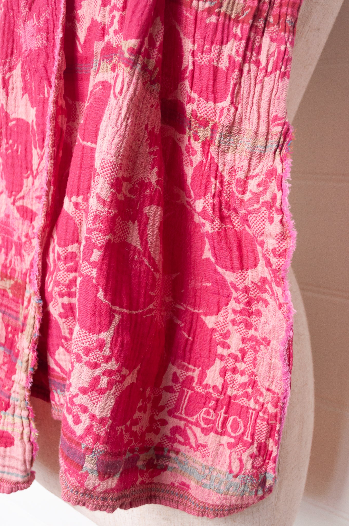 Letol organic cotton floral jacquard scarf Emilienne floral design in rose, shades of pink.