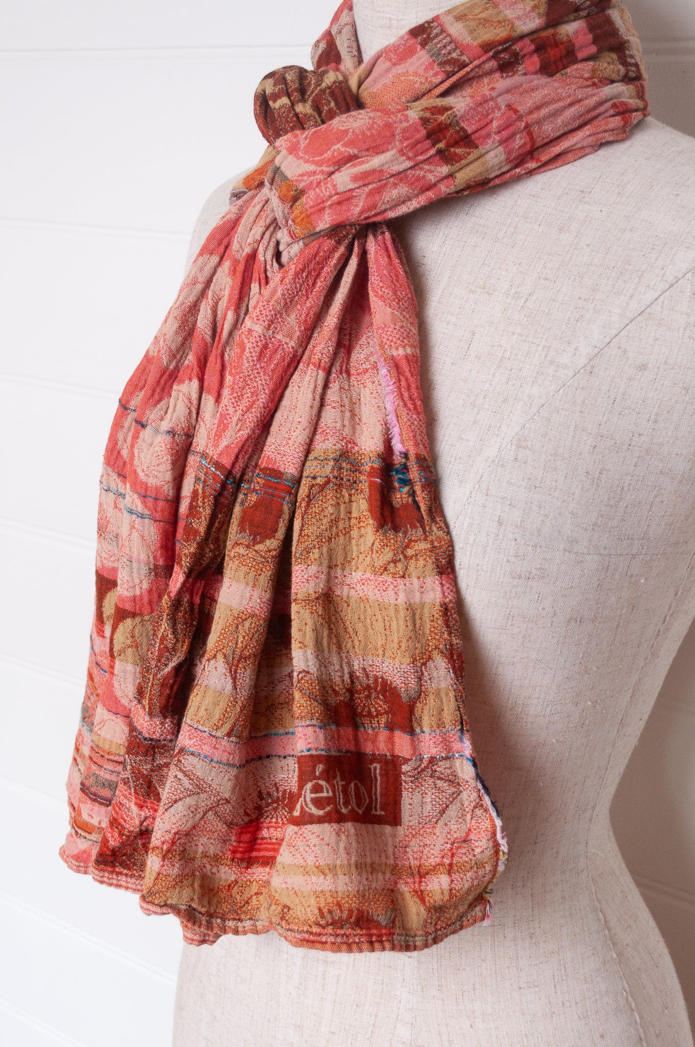 Letol organic cotton jacquard floral scarf Stephanie in Bonne mine pomegranate red and taupe.
