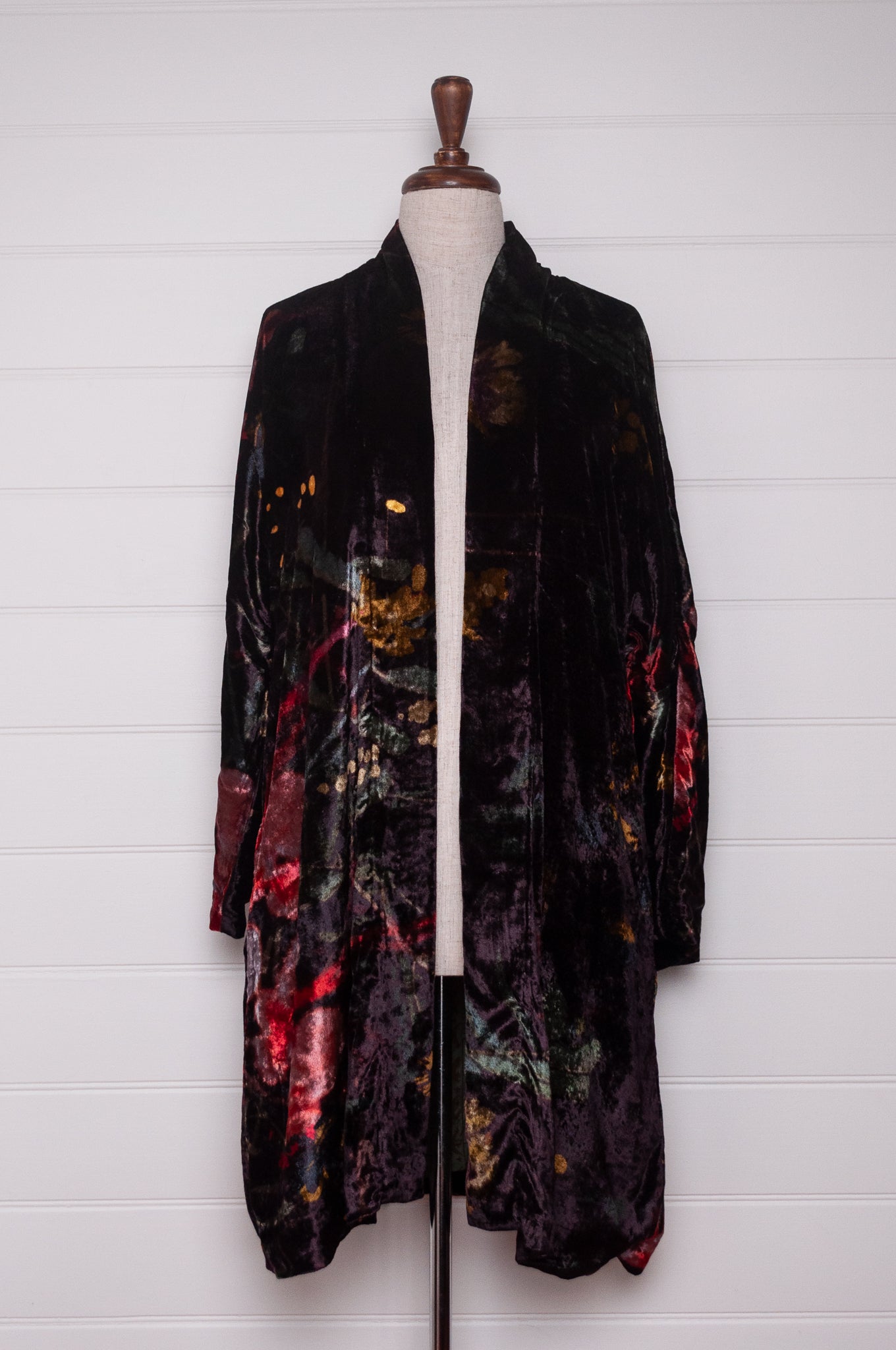Yavï silk coat - Midnight florals