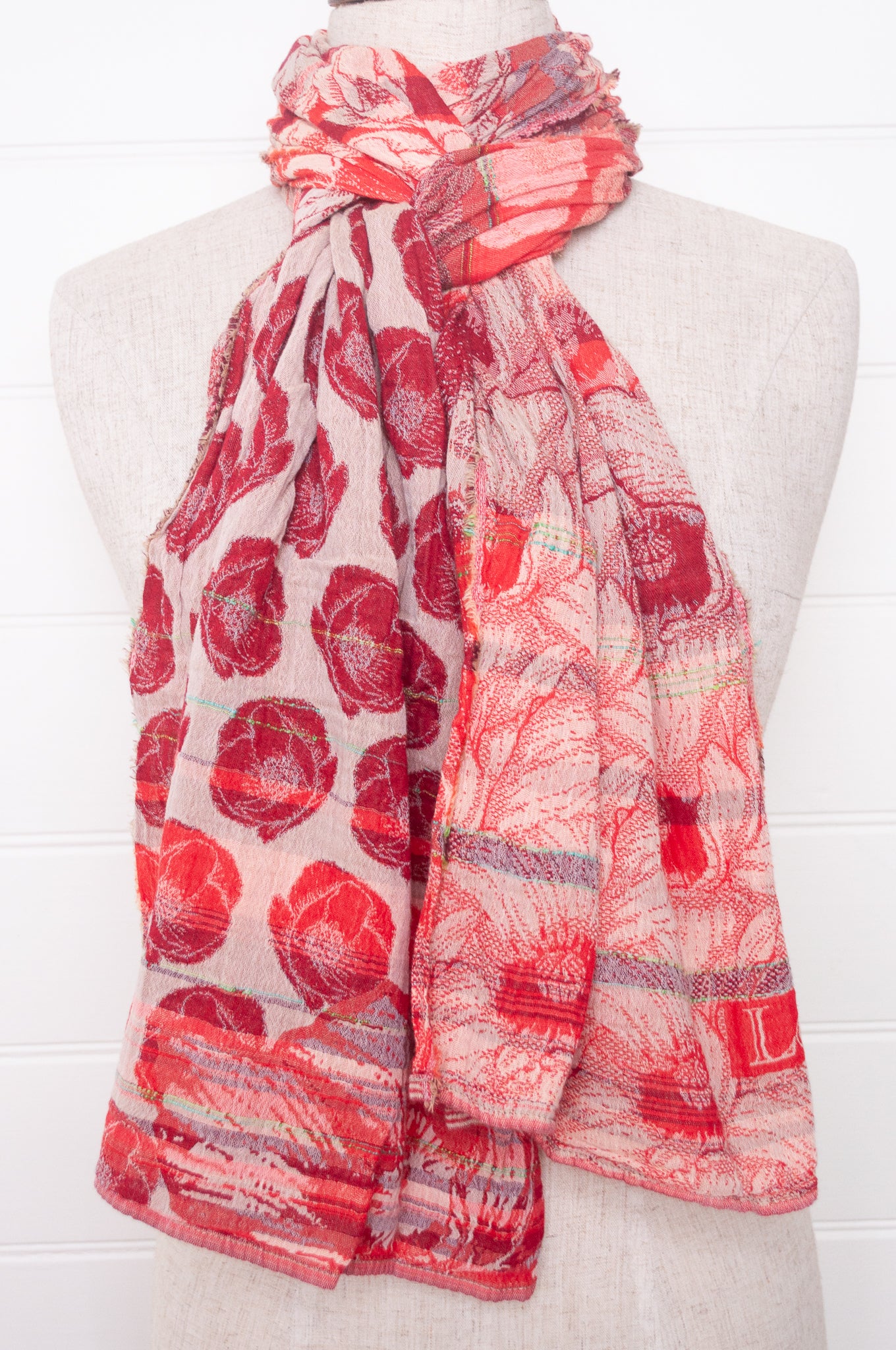 Letol organic cotton jacquard floral scarf Stephanie in Cocquelicot poppy red.