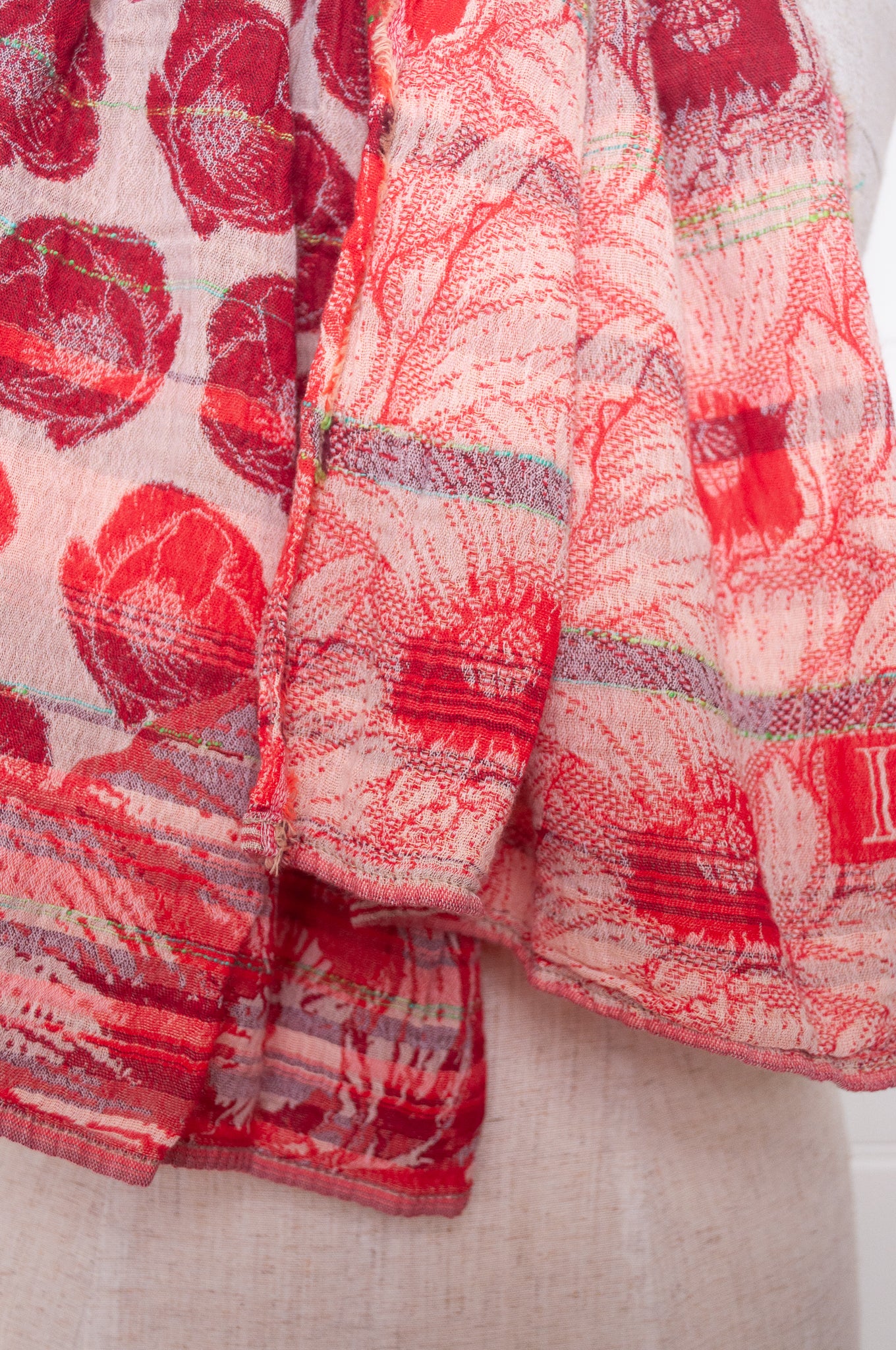 Letol organic cotton jacquard floral scarf Stephanie in Cocquelicot poppy red.