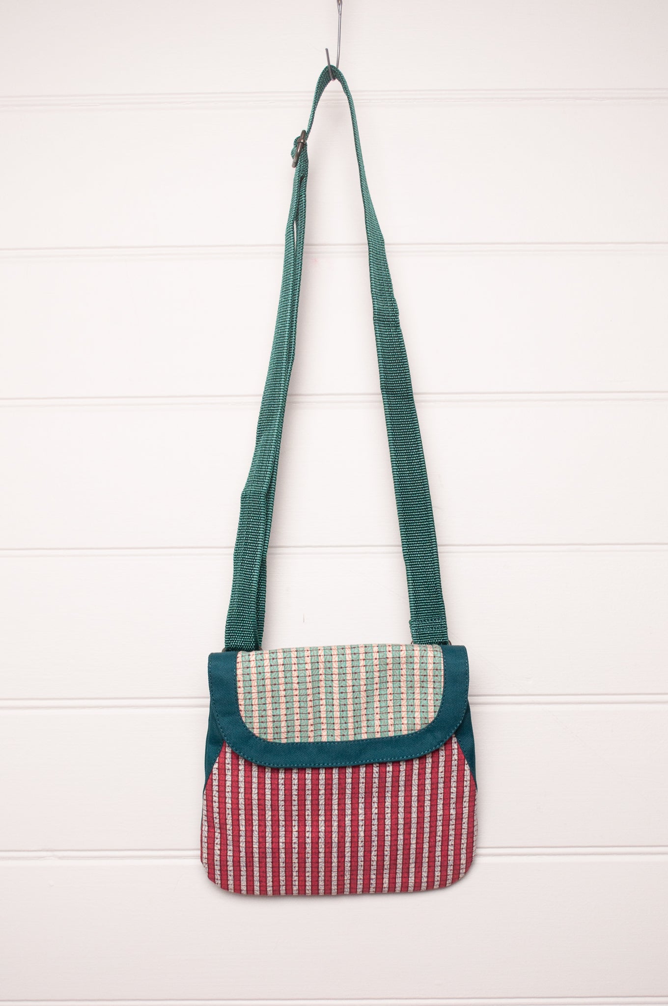 Anna Kaszer cotton canvas Samara  crossbody bag in red and green.