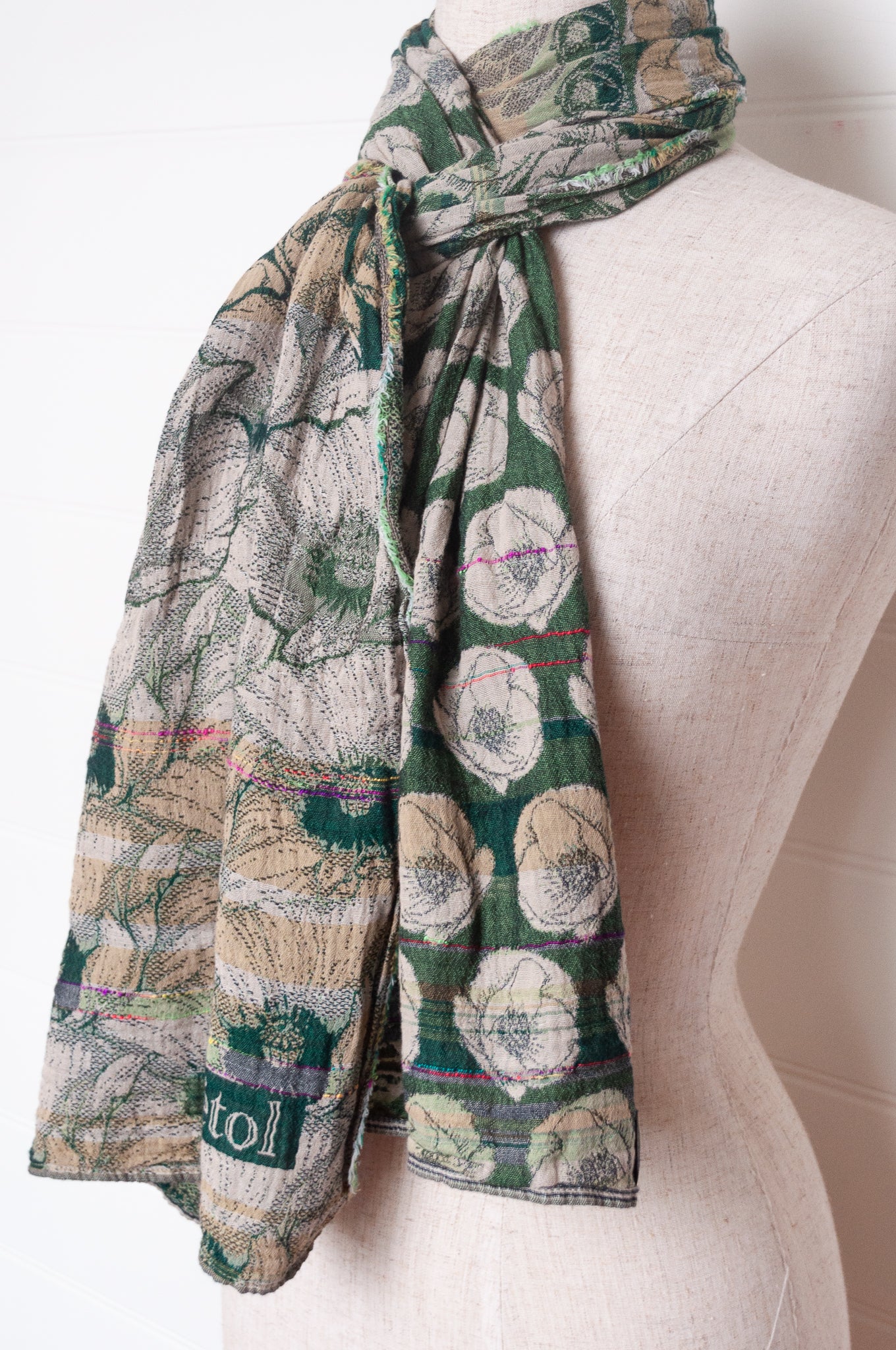 Letol organic cotton jacquard floral scarf Stephanie in trefle green.