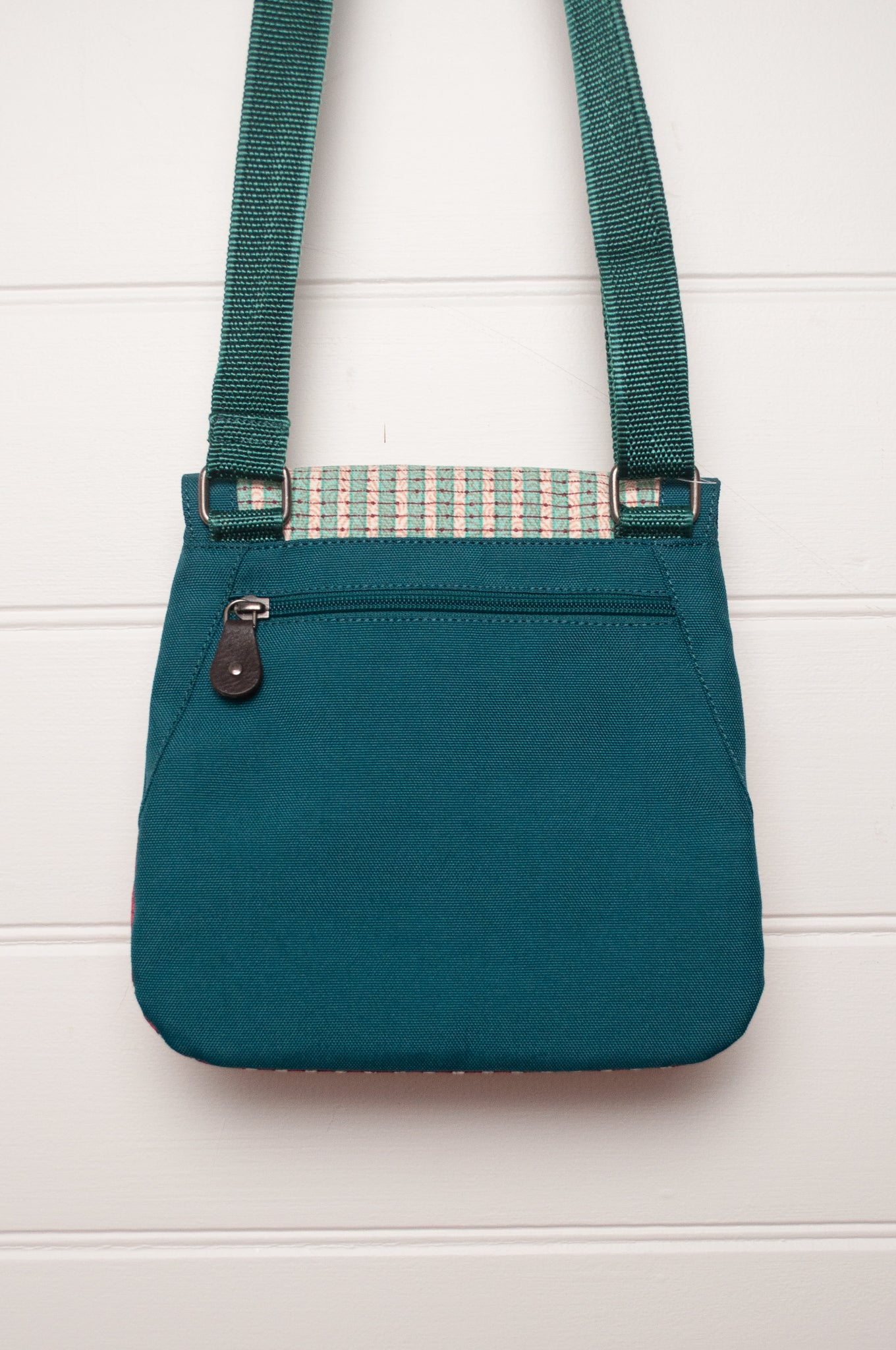 Anna Kaszer cotton canvas Samara  crossbody bag in red and green.