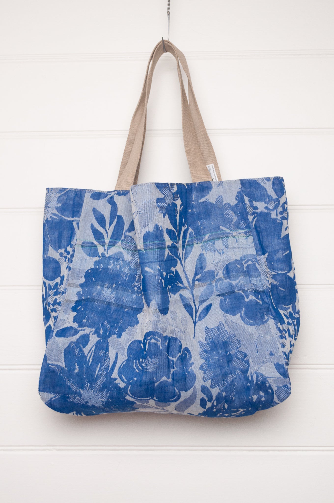 Letol organic cotton jacquard weave tote bag in azur blue floral design.