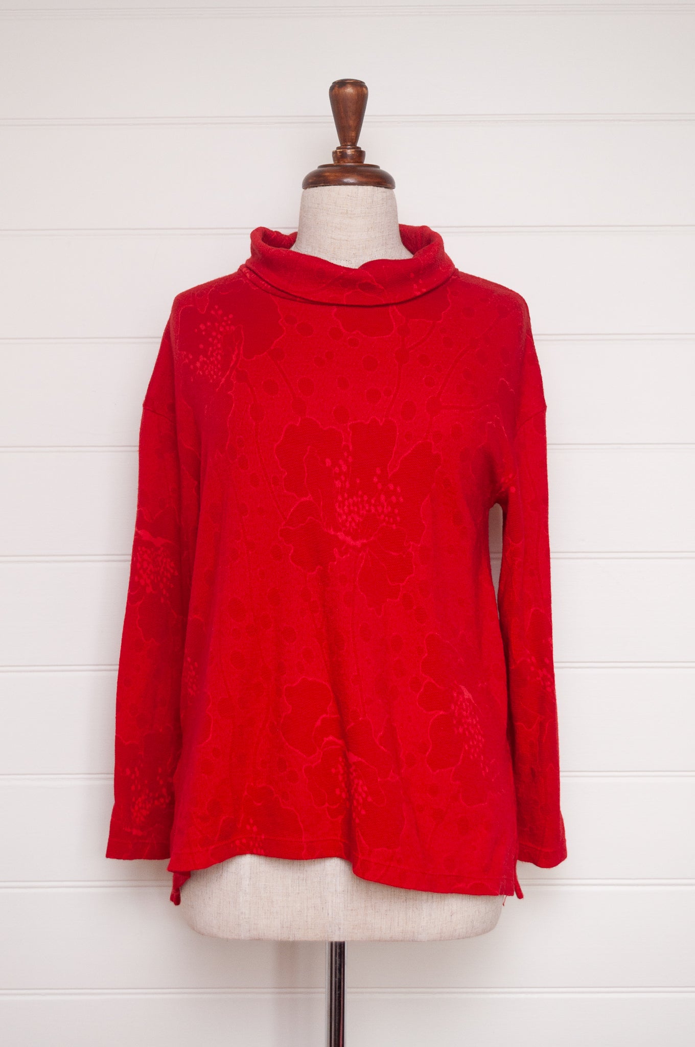 Valia merino wool jersey jacquard Acorn pullover in red.